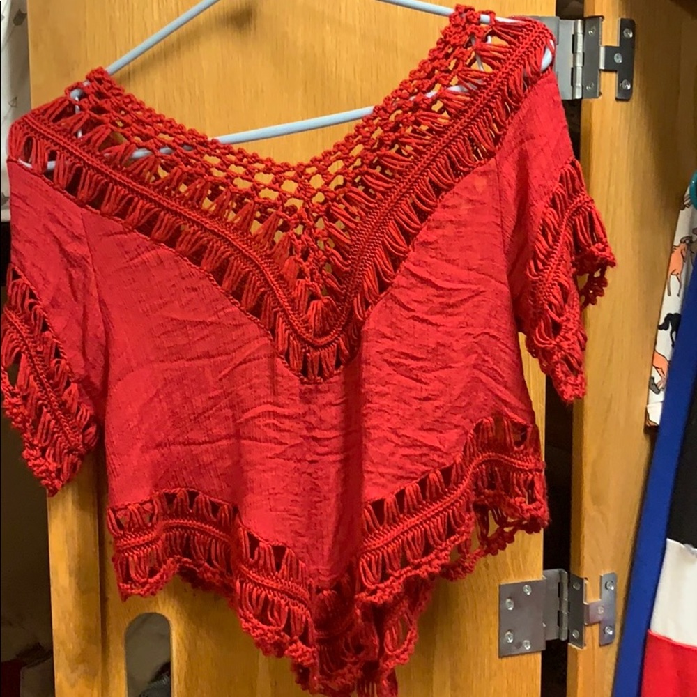 Red V line top